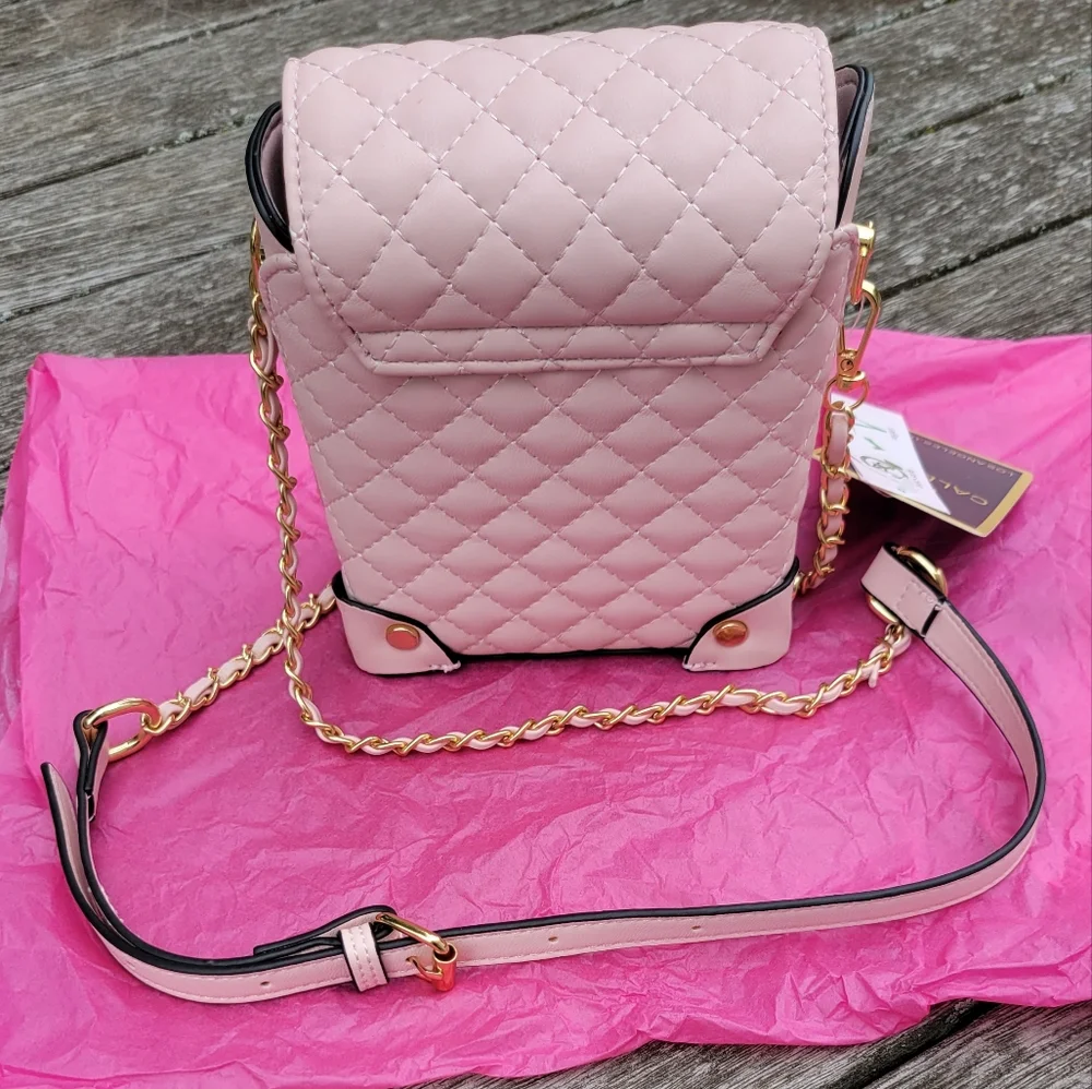 NWT Vegan Leather Crossbody Handbag - Picture 4 of 6